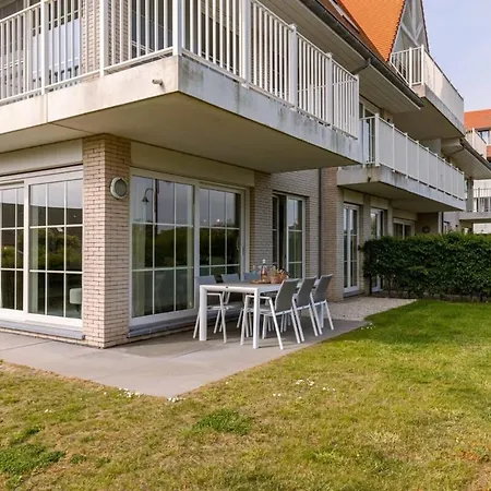 Apartamento With Pleasant Terrace And Garden *