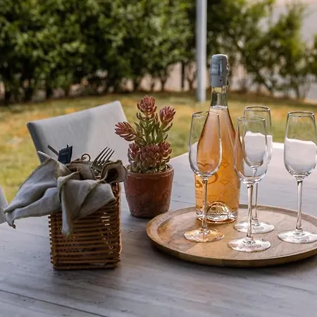 With Pleasant Terrace And Garden Apartment *