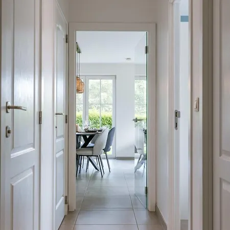 Apartamento With Pleasant Terrace And Garden *
